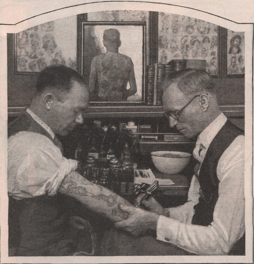 Harry Lawson tattooing