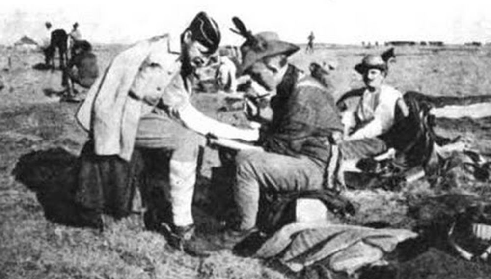 Tom Riley Tattooing officers during the Second Boer War